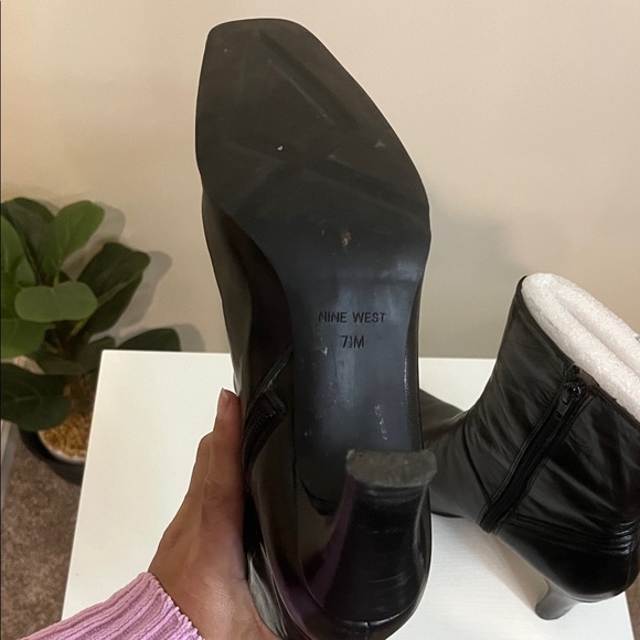 Nine West Women’s Leather Black Heeled Square Toe Boots Size 7.5 - Picture 7 of 10